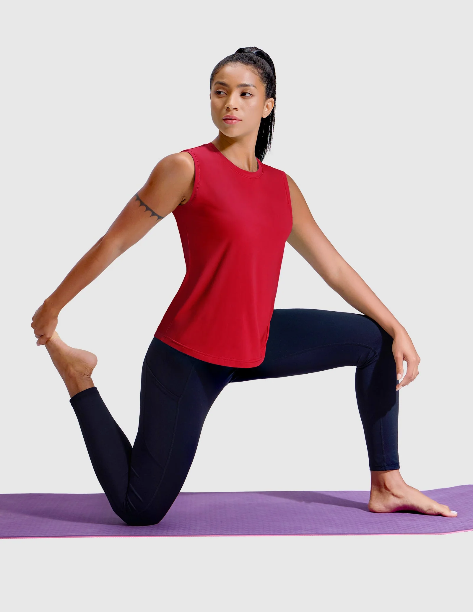 Women's BreezeRun Sleeveless Tee Shirt - Image 26