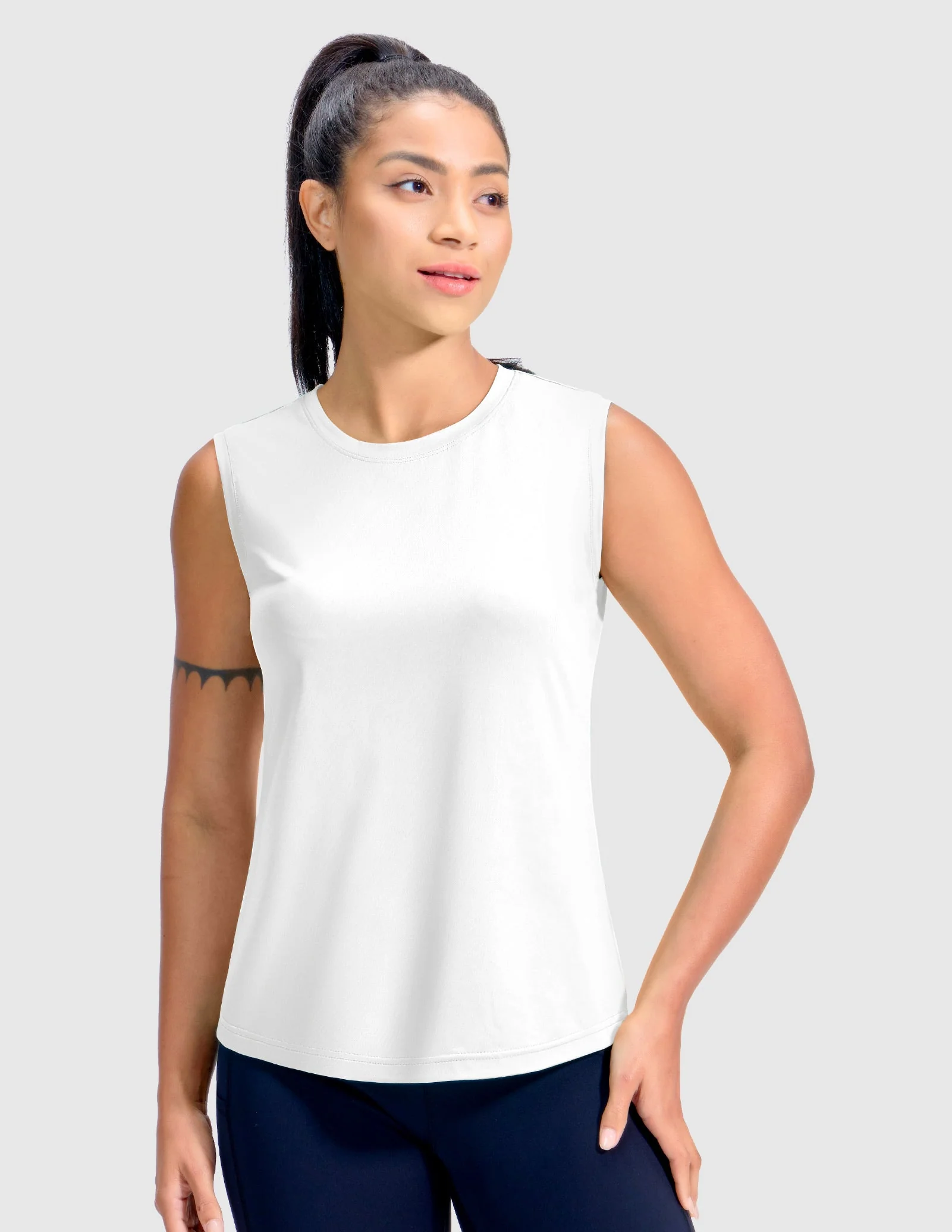 Women's BreezeRun Sleeveless Tee Shirt - Image 3