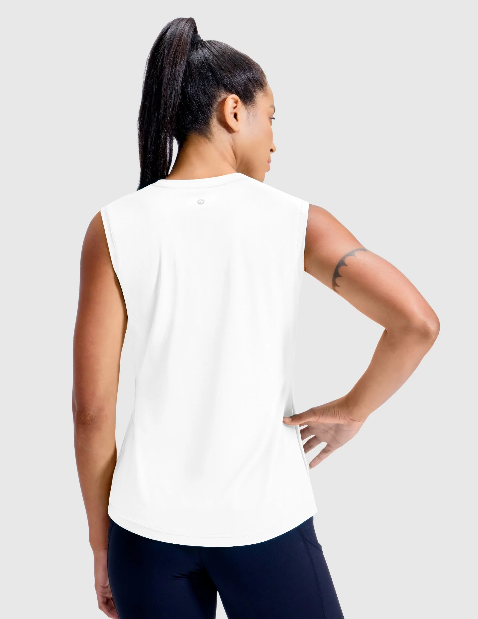 Women's BreezeRun Sleeveless Tee Shirt - Image 4