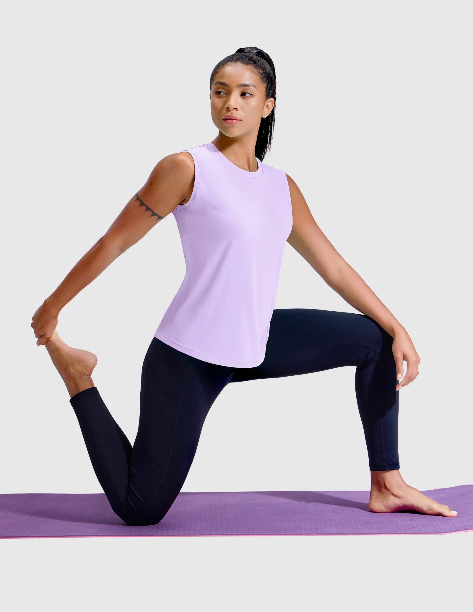Women's BreezeRun Sleeveless Tee Shirt - Image 45